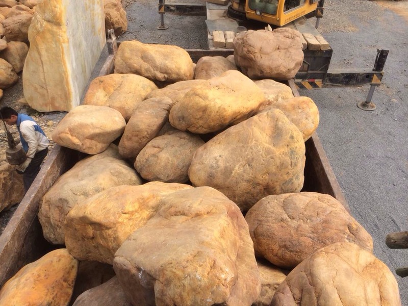 广东景观石精品黄蜡石景观石